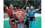 德夯大峽谷 一、二、三代苗鼓王同臺(tái)獻(xiàn)藝